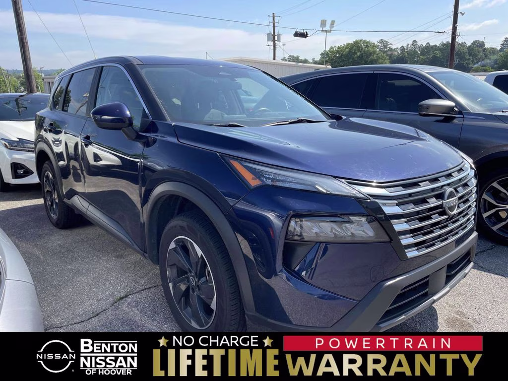 2024 Nissan Rogue SV FWD's photo