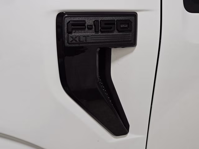 2026 Oxford White Ford F-150 XLT Black Appearance 4X4 Truck