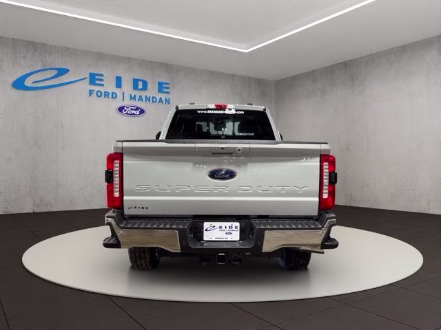 2026 Avalanche Ford Super Duty F-350 SRW Lariat Chrome 4X4 Truck