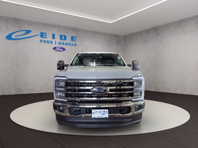 2026 Avalanche Ford Super Duty F-350 SRW Lariat Chrome 4X4 Truck