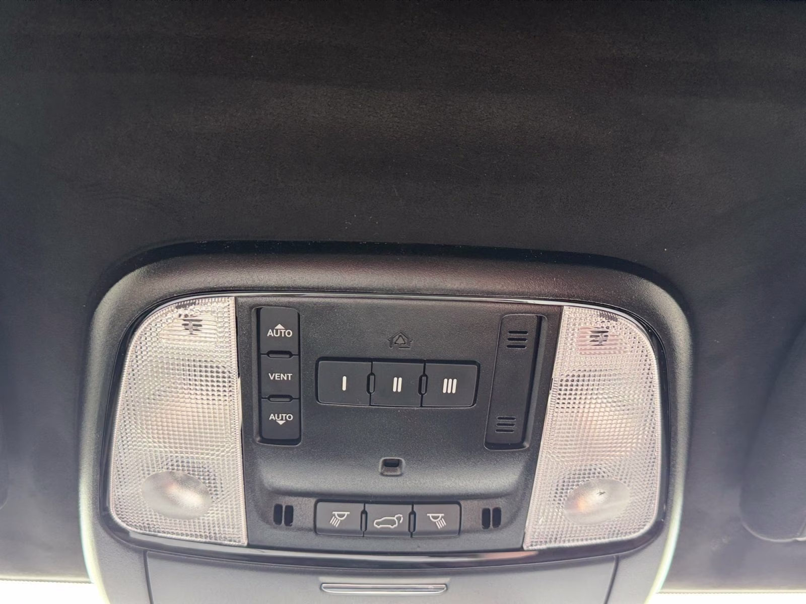 2026 DB Black Crystal Clearcoat Dodge Durango AWD SUV