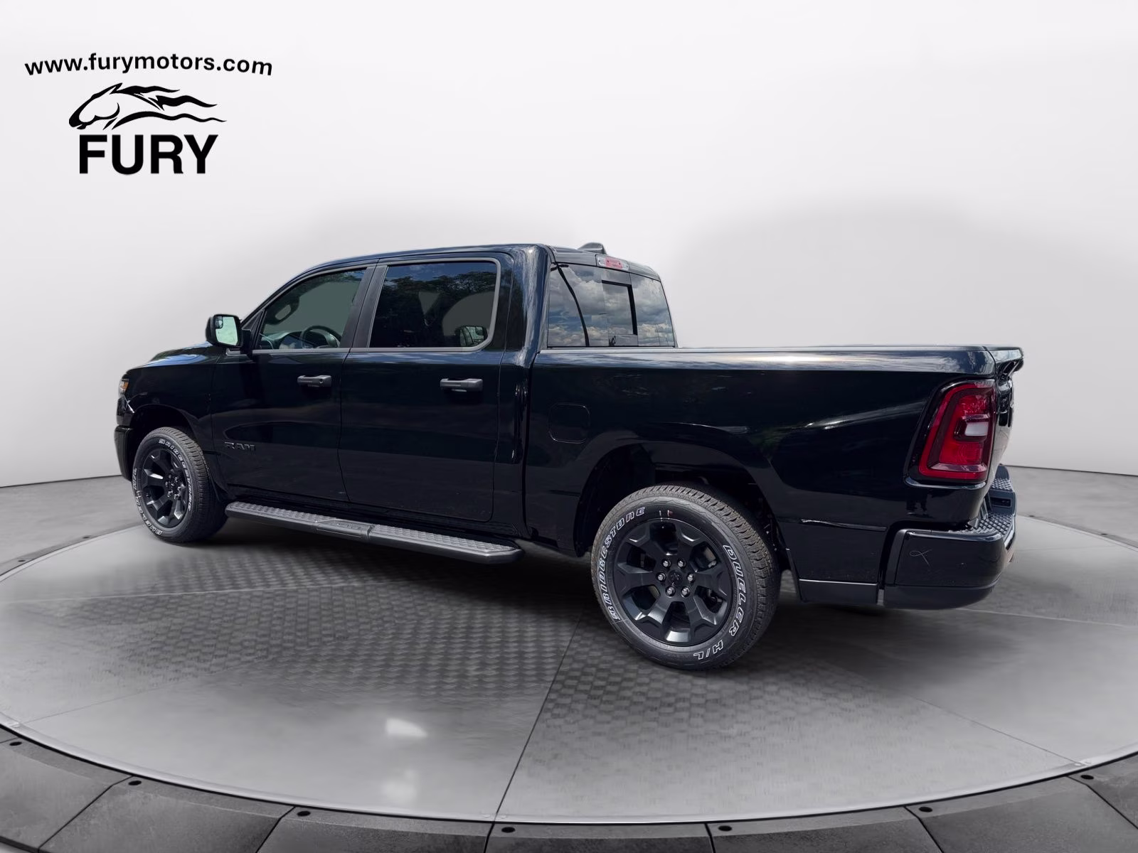 2026 Diamond Black Crystal Pearlcoat Ram 1500 Express 4X4 Truck