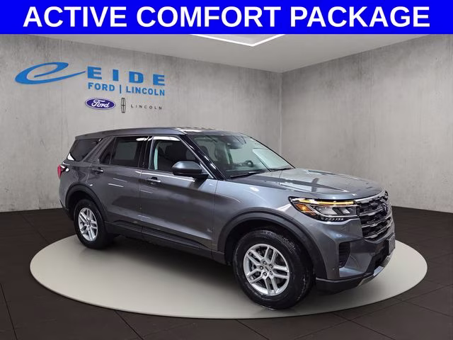 2026 Star White Metallic Tri-Coat Ford Explorer Active 4X4 SUV