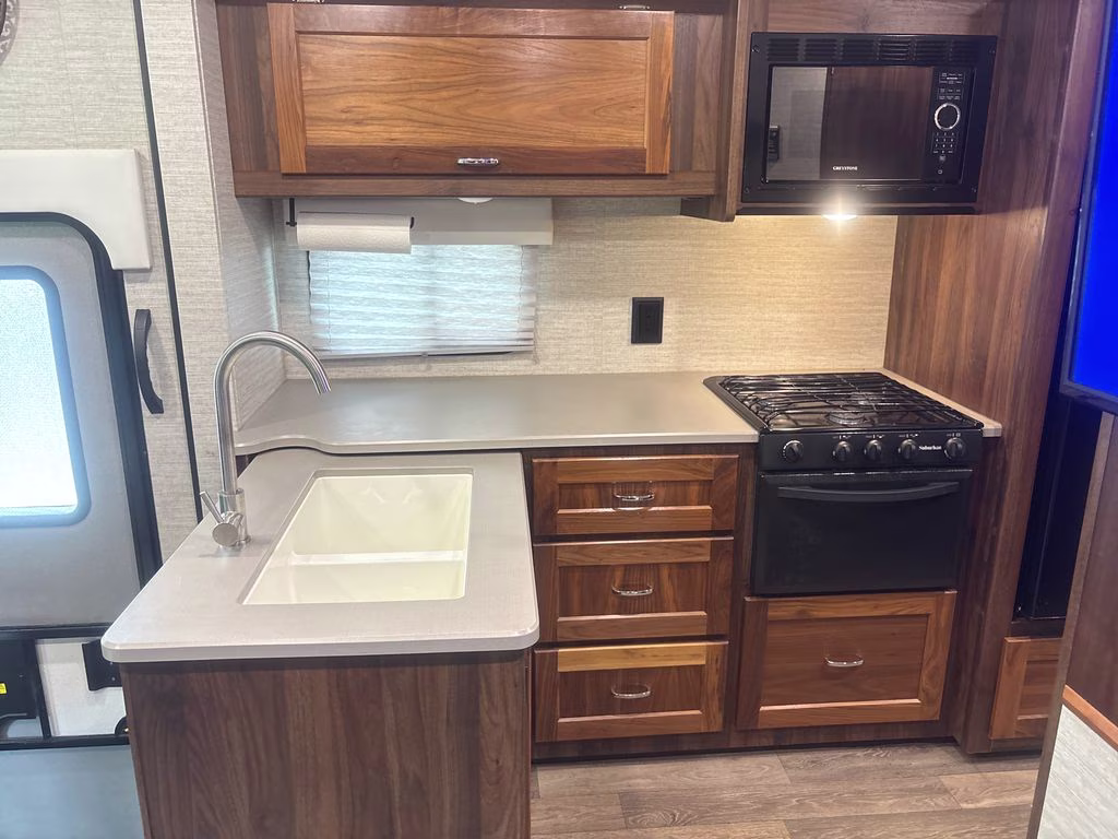 2019 Brown Ford Winnebago Intent 28Y RWD RV
