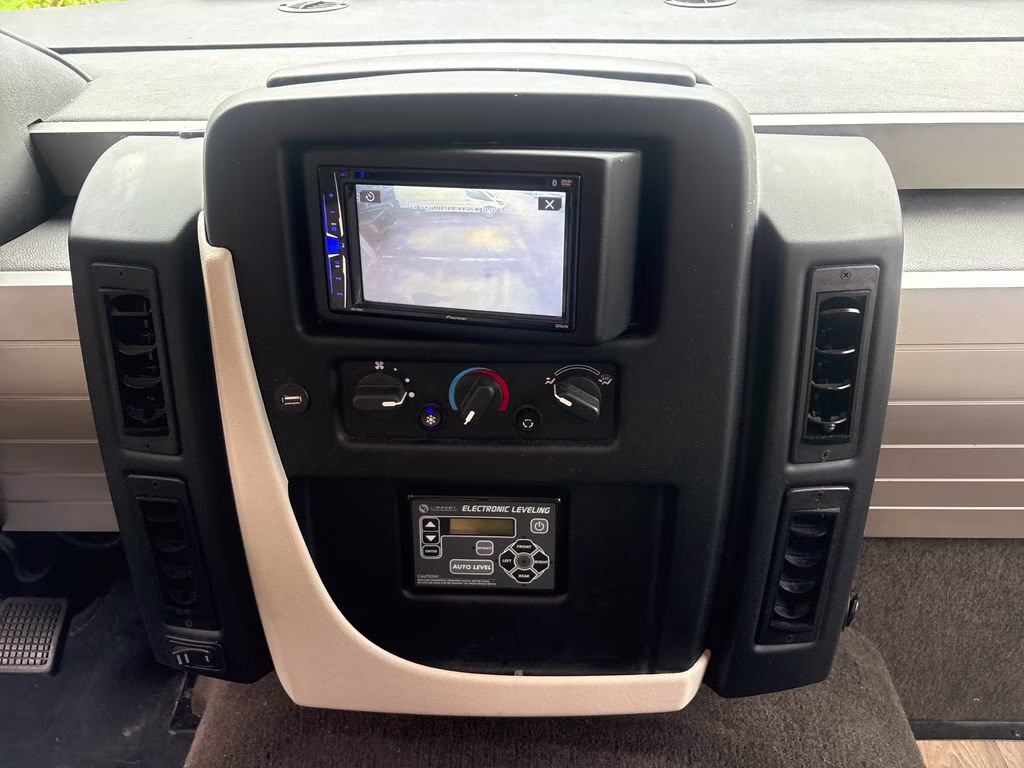 2019 Brown Ford Winnebago Intent 28Y RWD RV