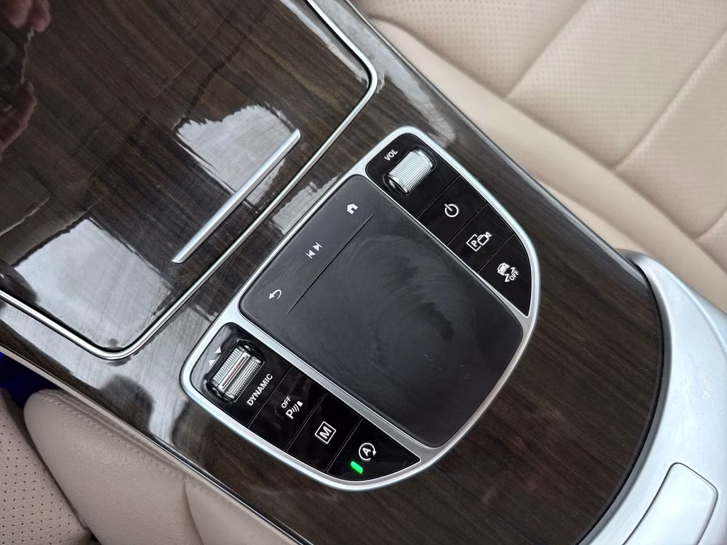 2022 Polar White Mercedes-Benz GLC GLC 300 AWD SUV
