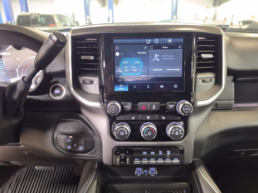 2026 Diamond Black Crystal Pearlcoat Ram 2500 Big Horn 4X4 Truck