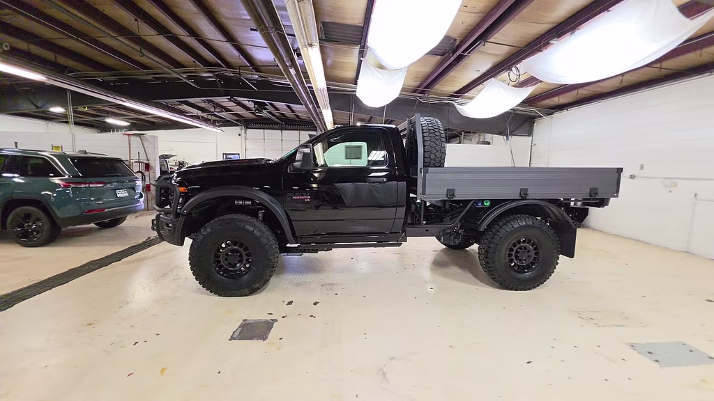 2026 Diamond Black Crystal Pearlcoat Ram 2500 Big Horn 4X4 Truck
