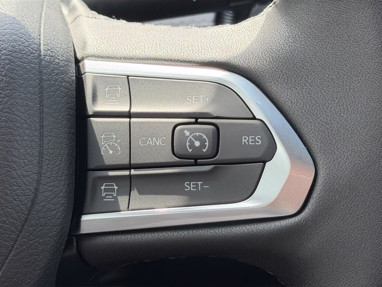 2026 Bright White Clearcoat Jeep Compass Limited 4X4 SUV