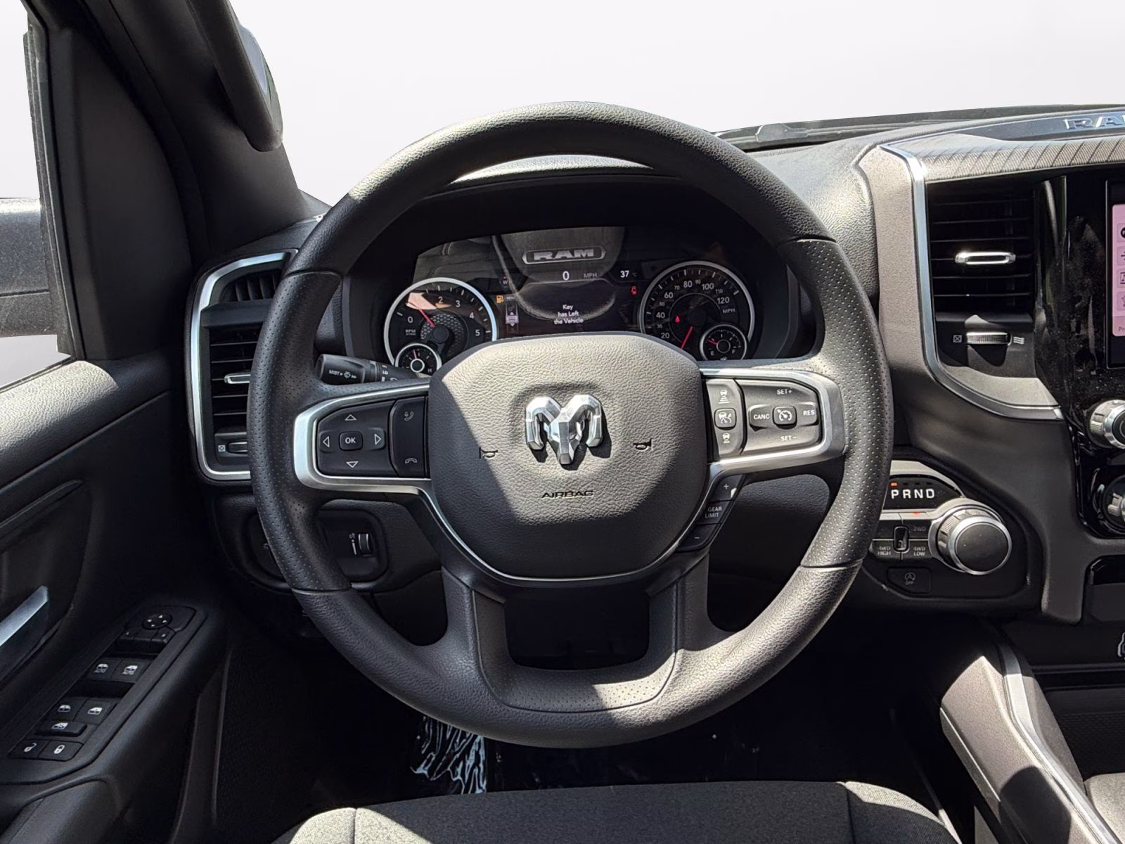 2026 Diamond Black Crystal Pearlcoat Ram 1500 Express 4X4 Truck