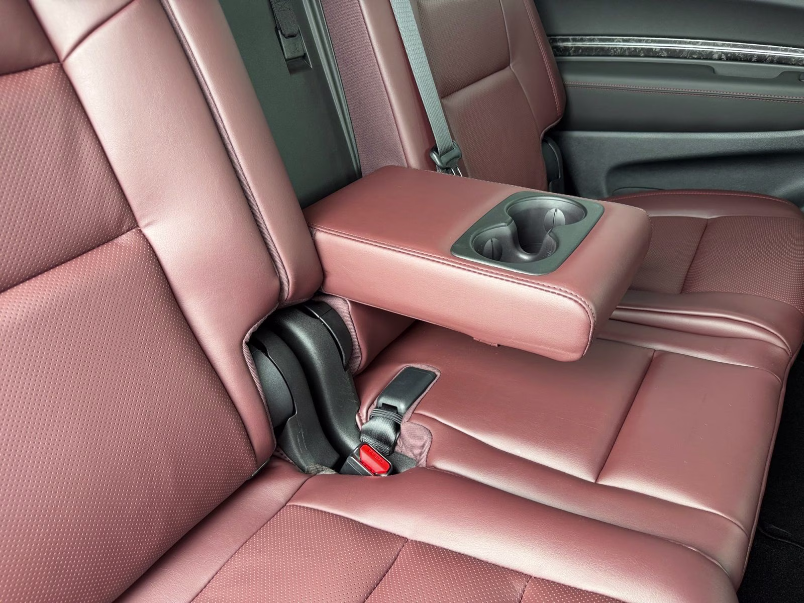2026 DB Black Crystal Clearcoat Dodge Durango AWD SUV