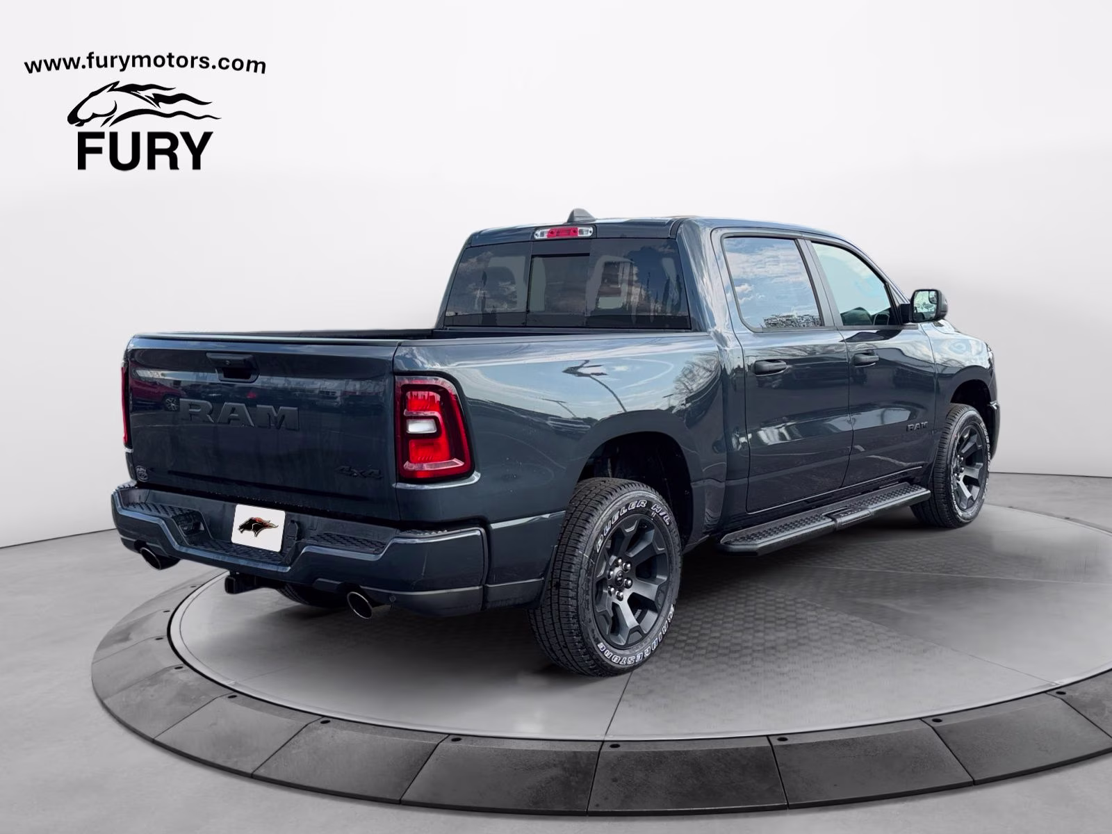 2026 Diamond Black Crystal Pearlcoat Ram 1500 Express 4X4 Truck