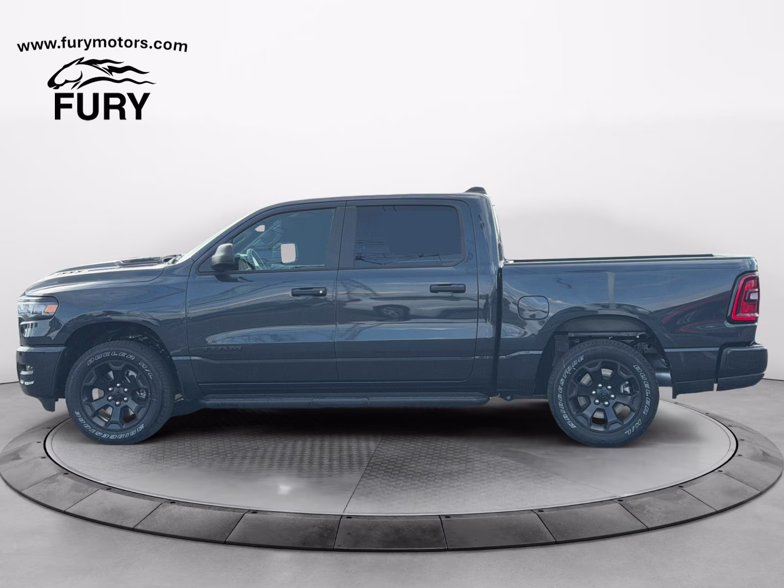 2026 Diamond Black Crystal Pearlcoat Ram 1500 Express 4X4 Truck