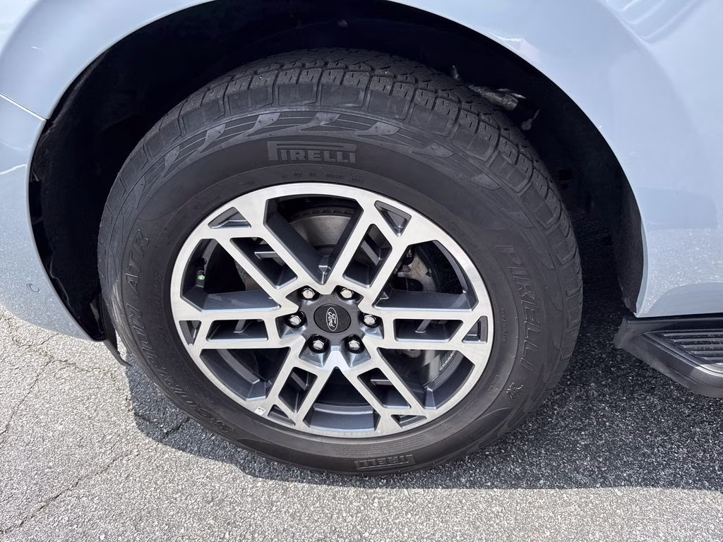 2025 Glacier Gray Met TriCoat Ford Expedition Max Active 4X4 SUV