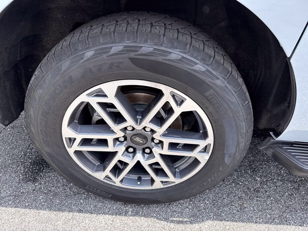 2025 Glacier Gray Met TriCoat Ford Expedition Max Active 4X4 SUV