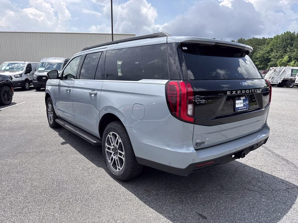 2025 Glacier Gray Met TriCoat Ford Expedition Max Active 4X4 SUV