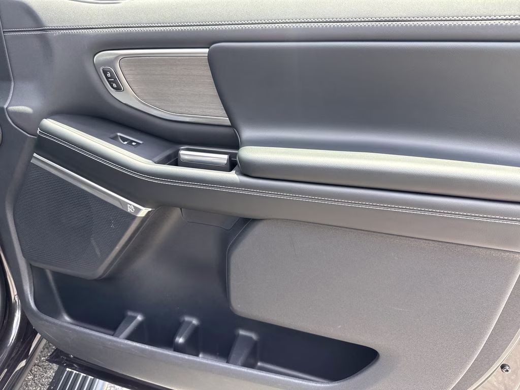 2025 Gray Metallic Ford Expedition Max Platinum 4X4 SUV