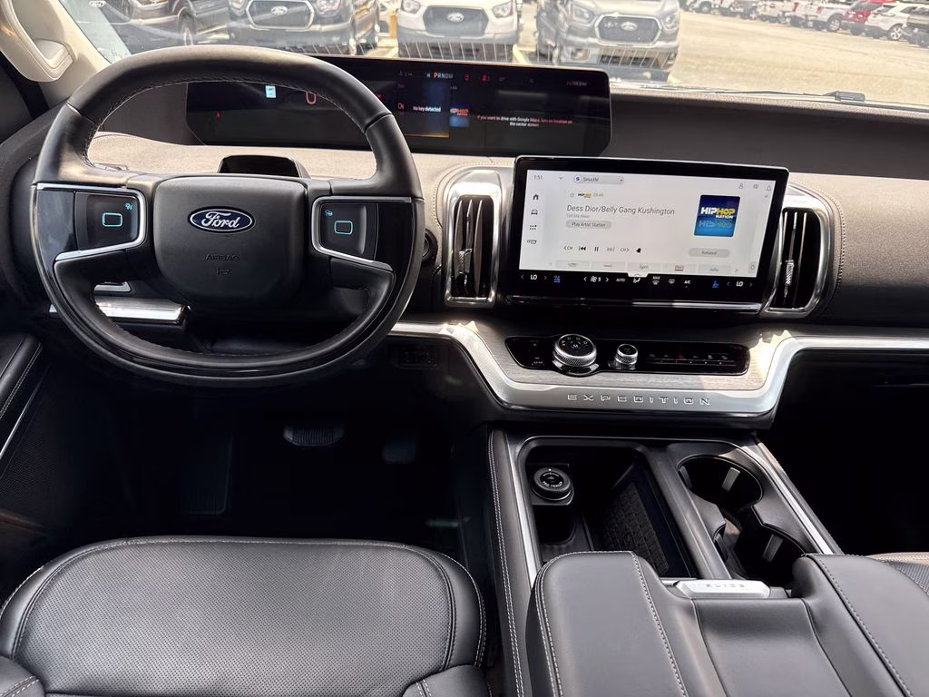 2025 Gray Metallic Ford Expedition Max Platinum 4X4 SUV