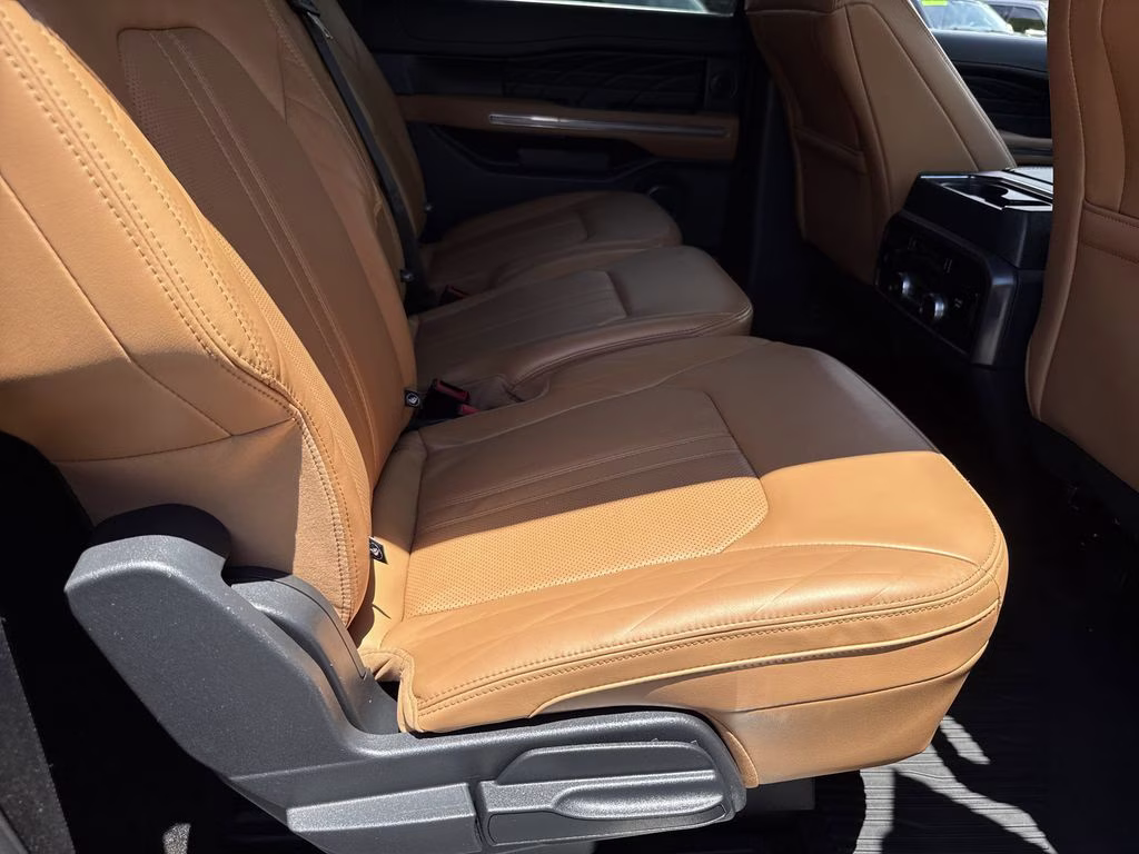 2022 Stone Blue Metallic Ford Expedition Max Platinum 4X4 SUV