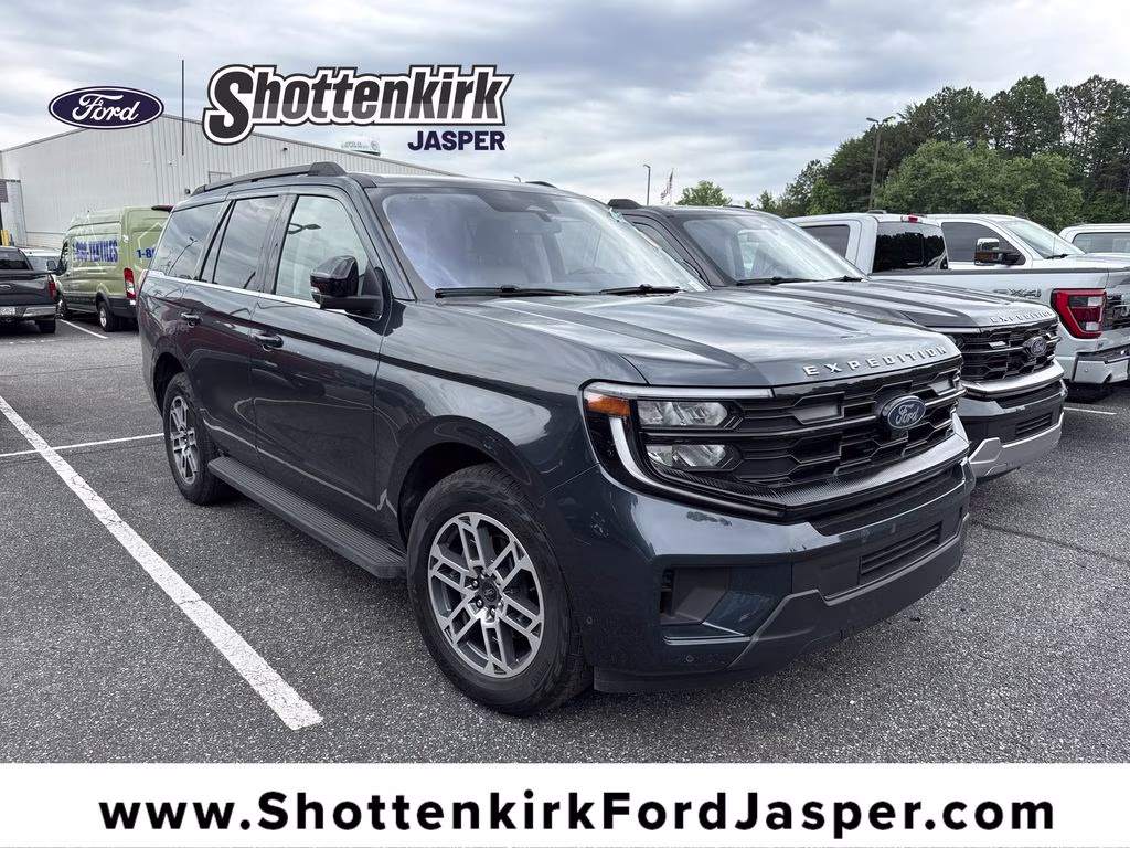 2025 Ford Expedition Active 4x4's photo