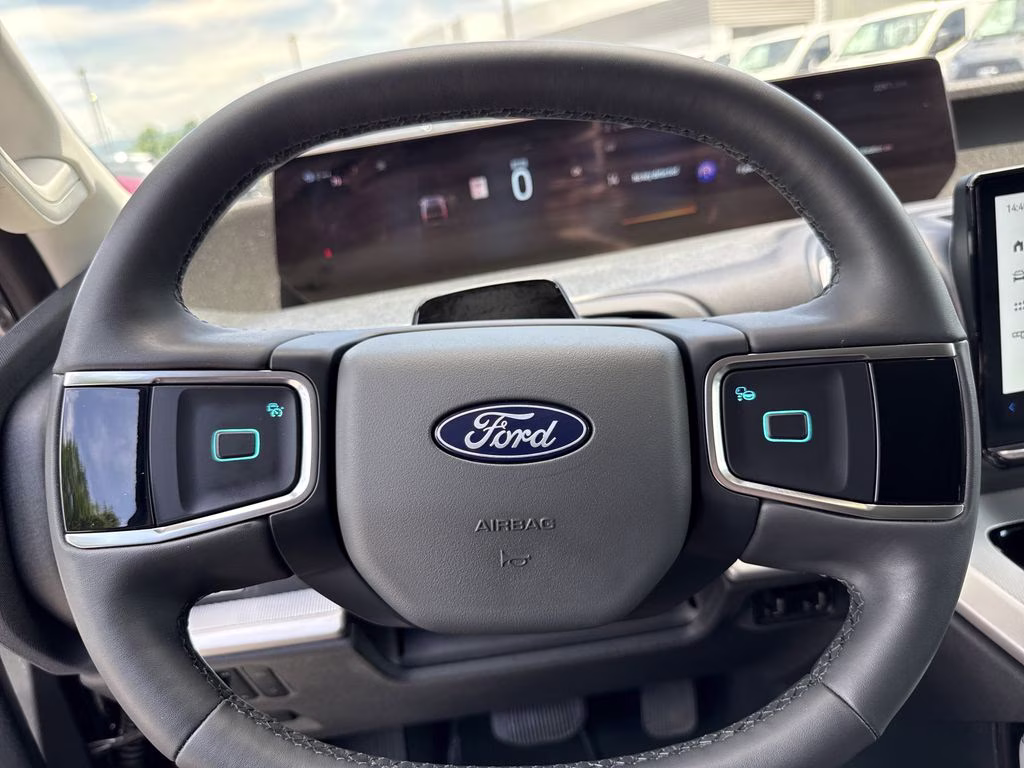 2025 Blue Metallic Ford Expedition Active 4X4 SUV