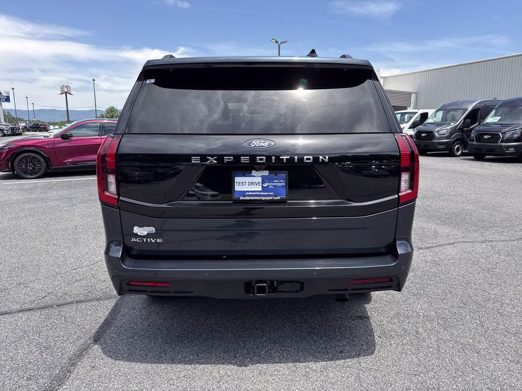 2025 Blue Metallic Ford Expedition Active 4X4 SUV