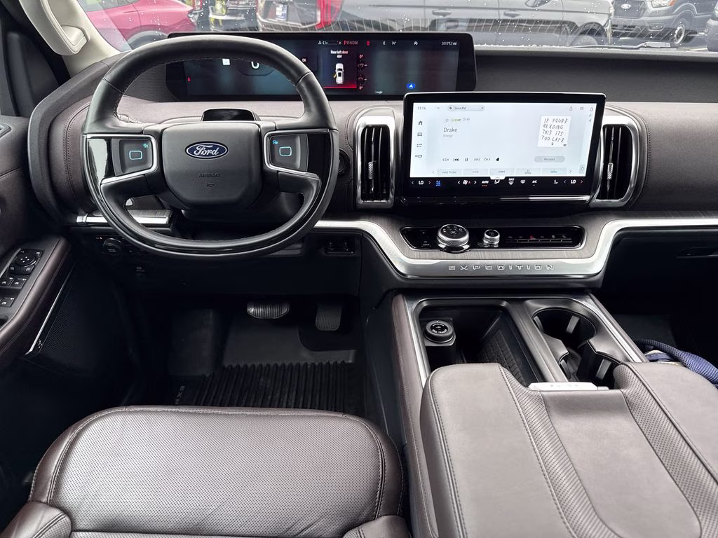 2025 Black Metallic Ford Expedition Platinum 4X4 SUV