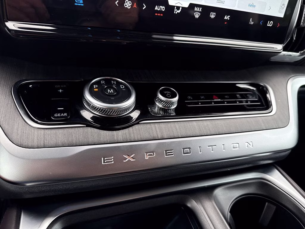 2025 Black Metallic Ford Expedition Platinum 4X4 SUV