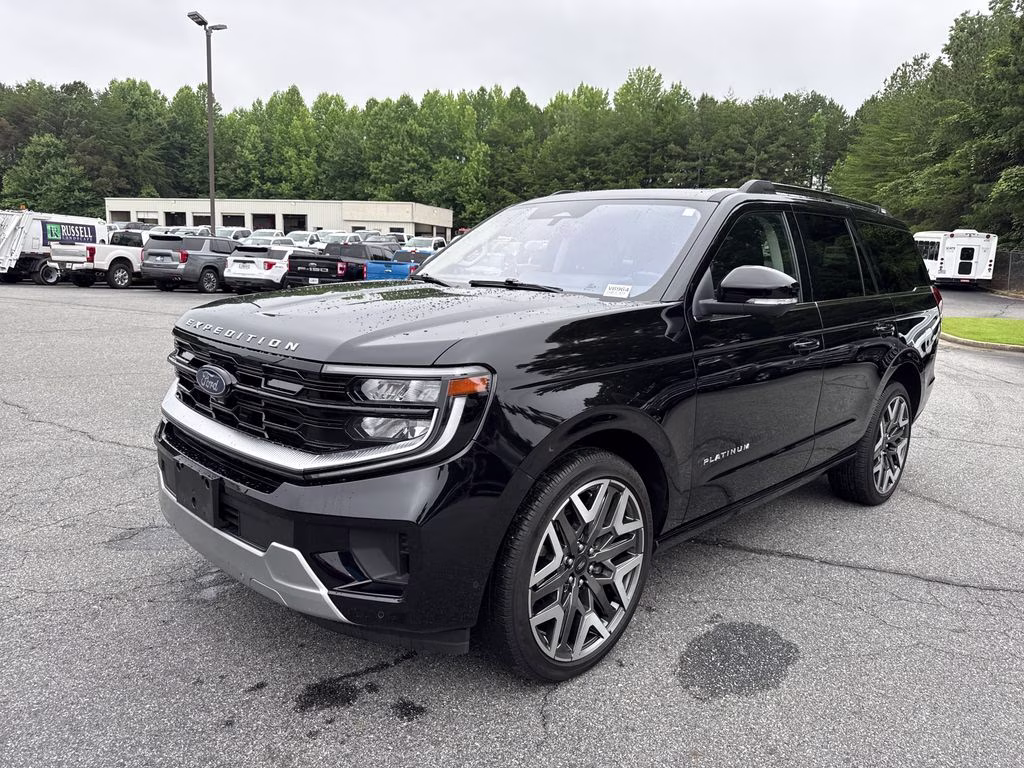 2025 Black Metallic Ford Expedition Platinum 4X4 SUV