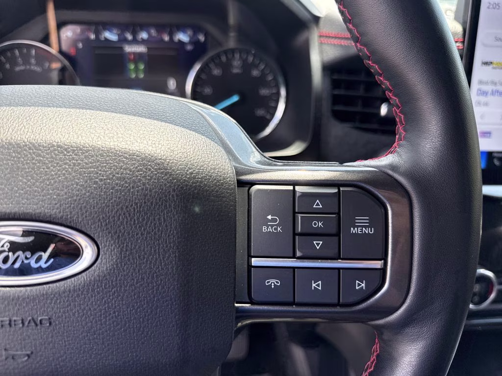 2023 Star White Metallic Tri-Coat Ford Expedition Limited 4X4 SUV