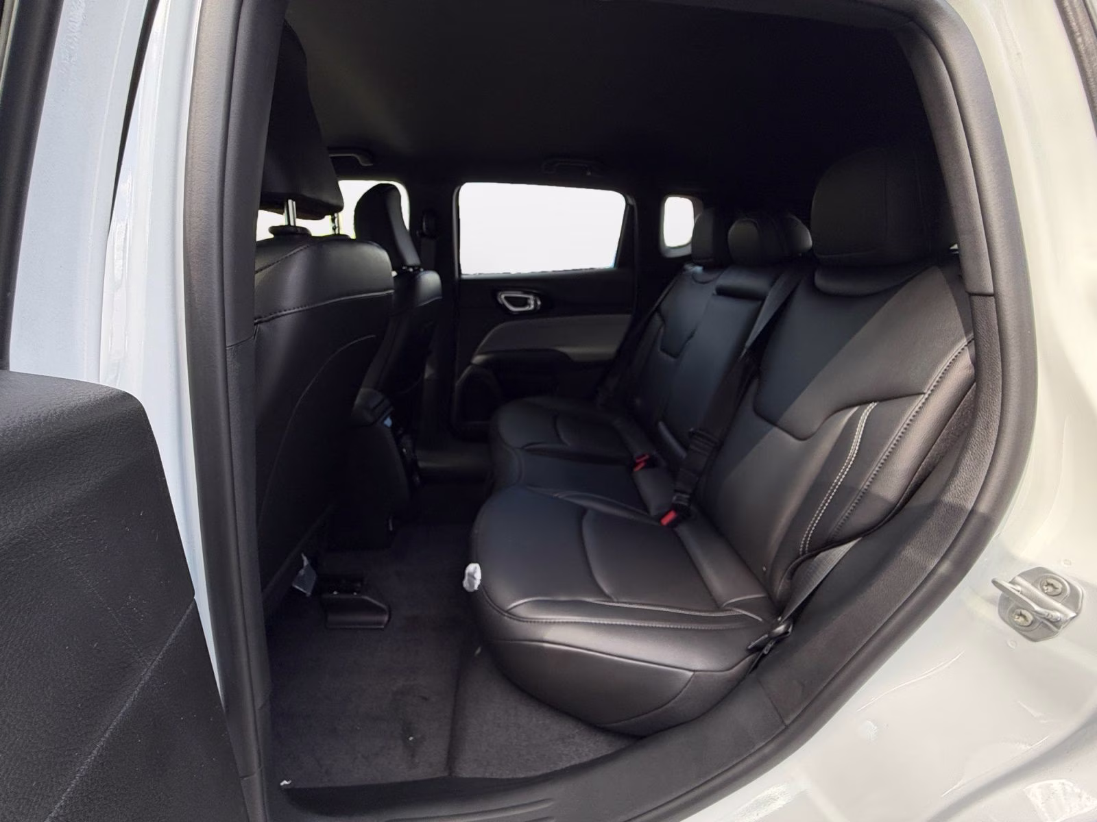 2026 Bright White Clearcoat Jeep Compass Limited 4X4 SUV