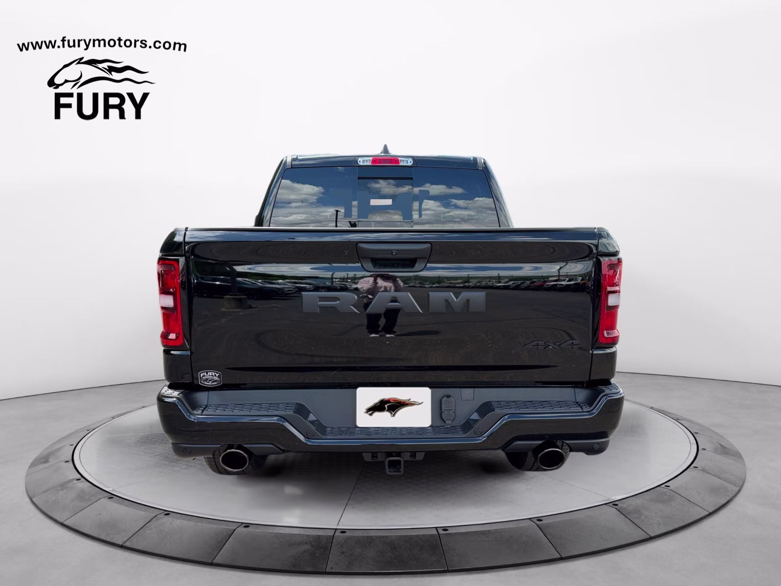 2026 Diamond Black Crystal Pearlcoat Ram 1500 Express 4X4 Truck