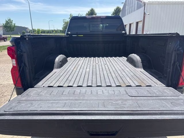 2022 Northsky Blue Metallic Chevrolet Silverado 3500HD High Country 4X4 Truck