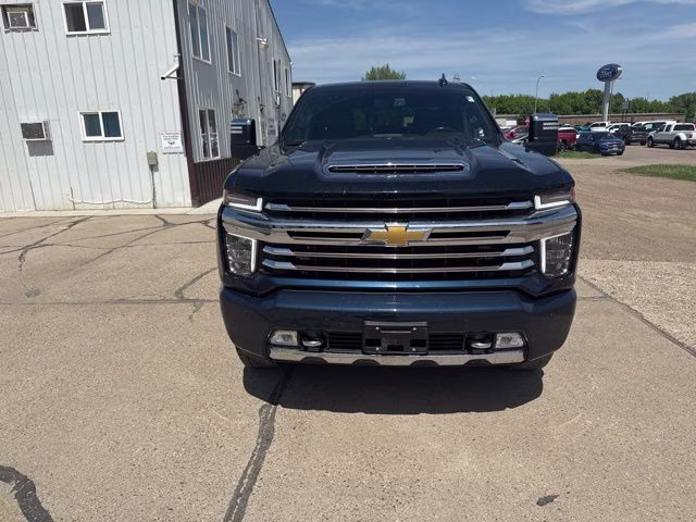 2022 Northsky Blue Metallic Chevrolet Silverado 3500HD High Country 4X4 Truck