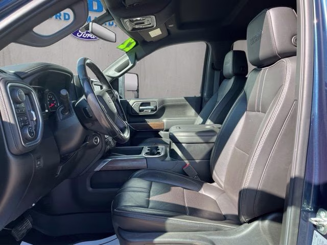 2022 Northsky Blue Metallic Chevrolet Silverado 3500HD High Country 4X4 Truck