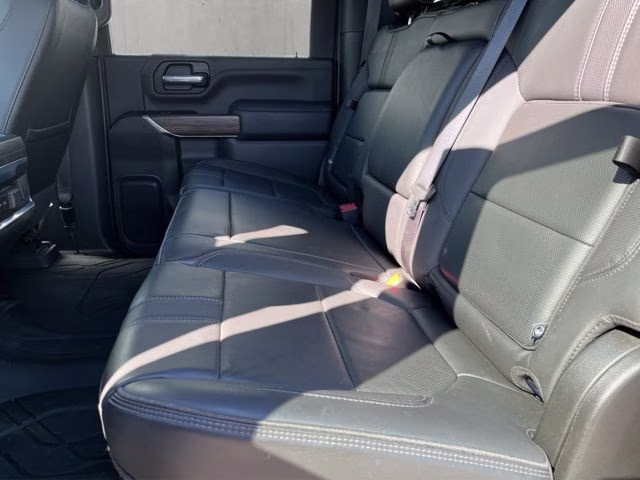 2022 Northsky Blue Metallic Chevrolet Silverado 3500HD High Country 4X4 Truck