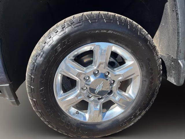 2022 Northsky Blue Metallic Chevrolet Silverado 3500HD High Country 4X4 Truck