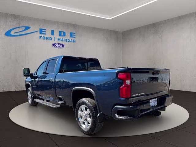2022 Northsky Blue Metallic Chevrolet Silverado 3500HD High Country 4X4 Truck