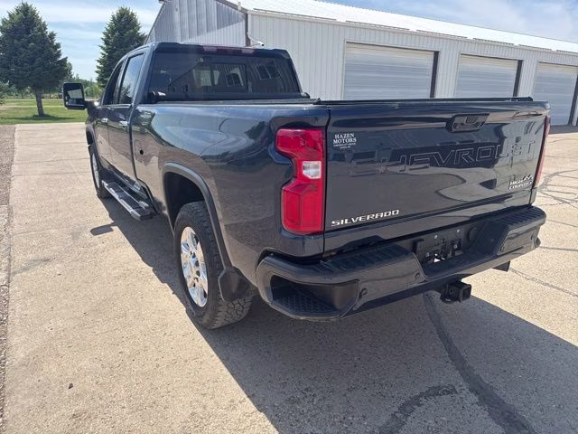2022 Northsky Blue Metallic Chevrolet Silverado 3500HD High Country 4X4 Truck