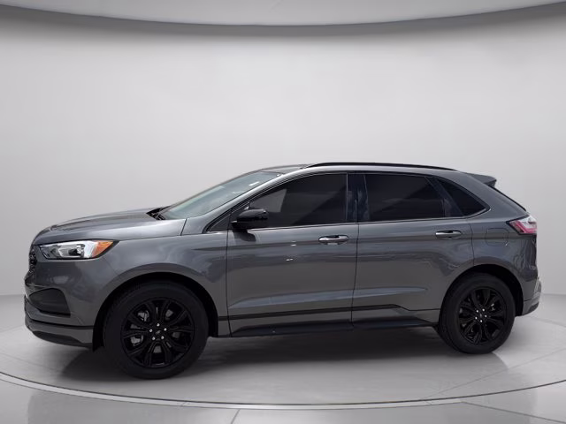 2024 Gray Metallic Ford Edge SE AWD SUV