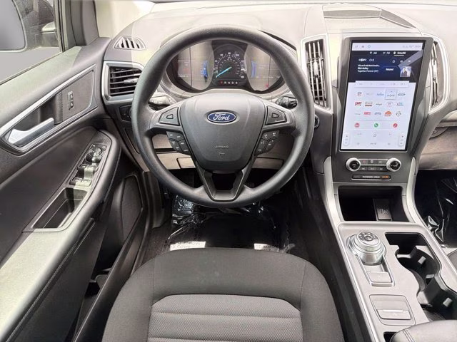 2024 Gray Metallic Ford Edge SE AWD SUV