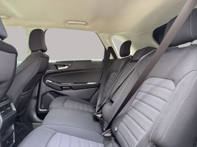 2024 Gray Metallic Ford Edge SE AWD SUV