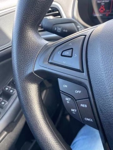 2024 Gray Metallic Ford Edge SE AWD SUV