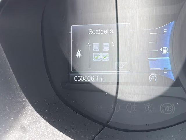 2024 Gray Metallic Ford Edge SE AWD SUV