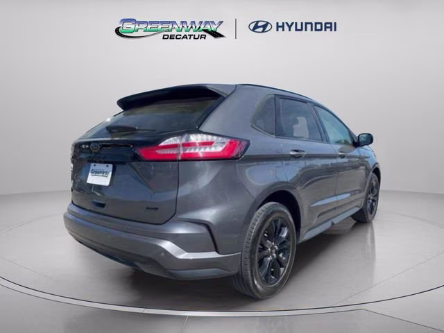 2024 Gray Metallic Ford Edge SE AWD SUV