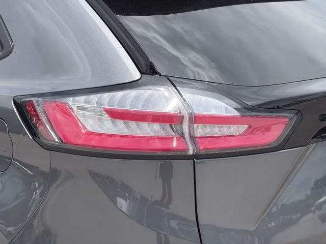 2024 Gray Metallic Ford Edge SE AWD SUV