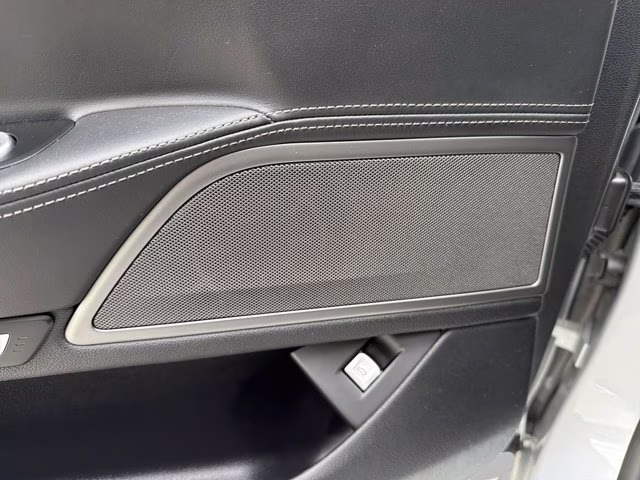 2018 Glacier Silver Metallic BMW 7 Series 750i RWD Sedan