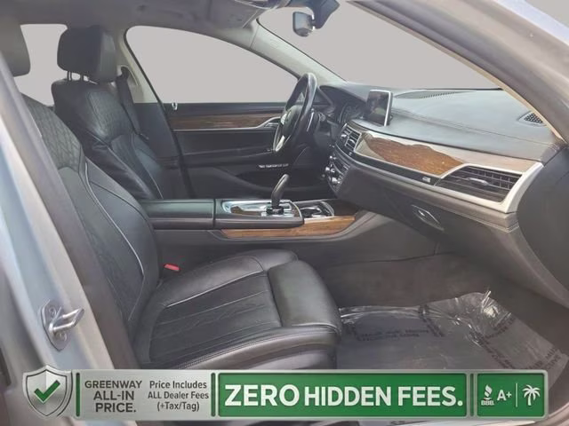 2018 Glacier Silver Metallic BMW 7 Series 750i RWD Sedan