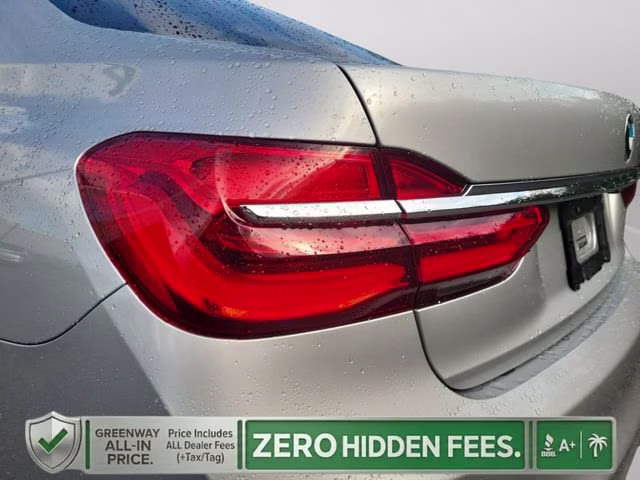 2018 Glacier Silver Metallic BMW 7 Series 750i RWD Sedan