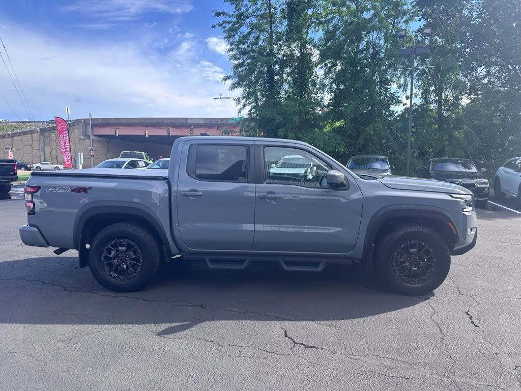 2023 Boulder Gray Pearl Nissan Frontier PRO-4X 4X4 Truck